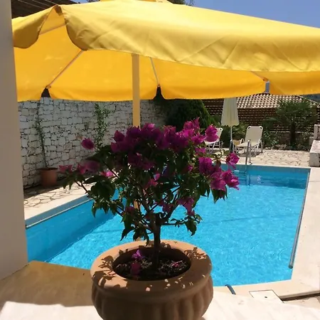 Syvros Villa *