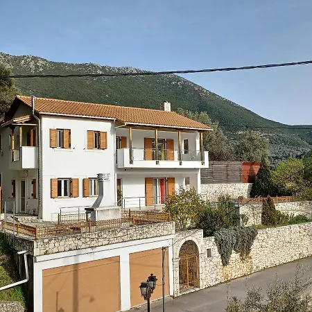 Villa Syvros *